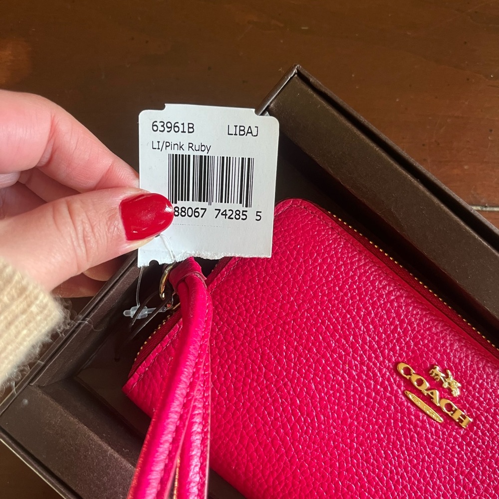 Coach Wallet - Picture 3 of 6